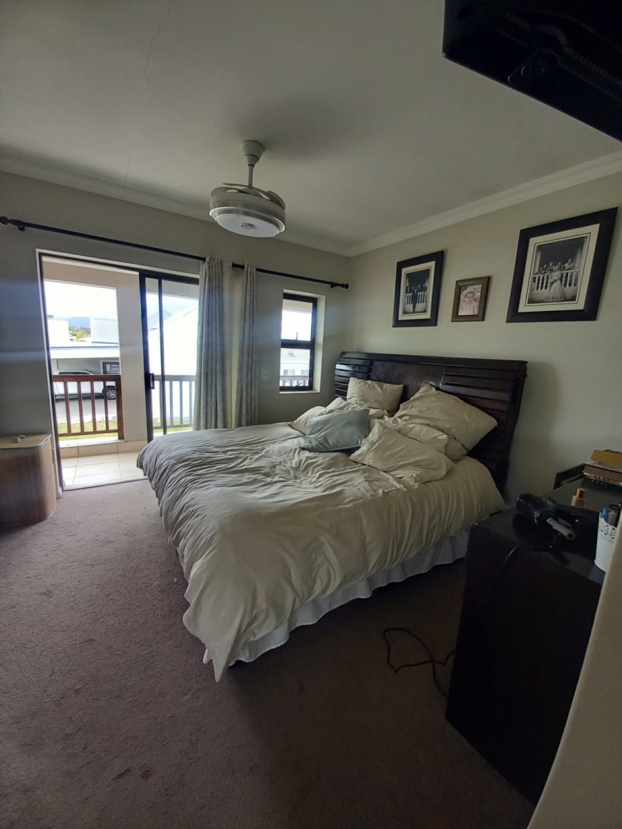 3 Bedroom Property for Sale in Kraaibosch Western Cape